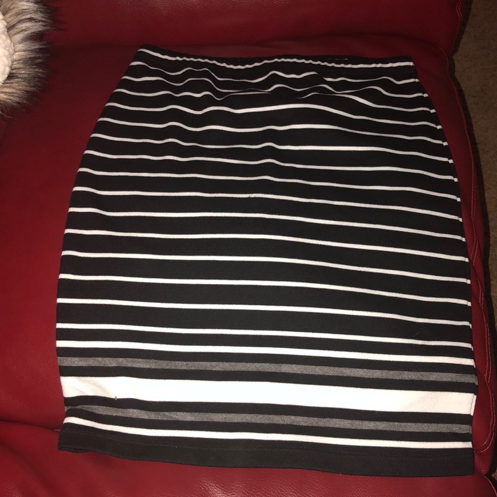 Above the knee skirt
